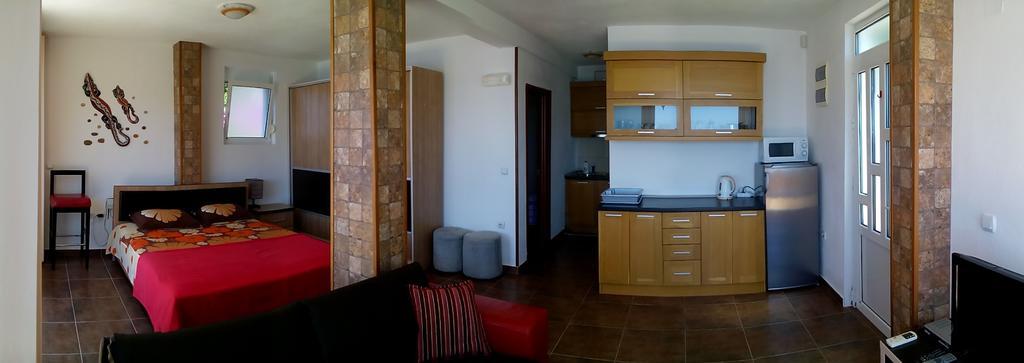 Apartments Bombona Utjeha Oda fotoğraf